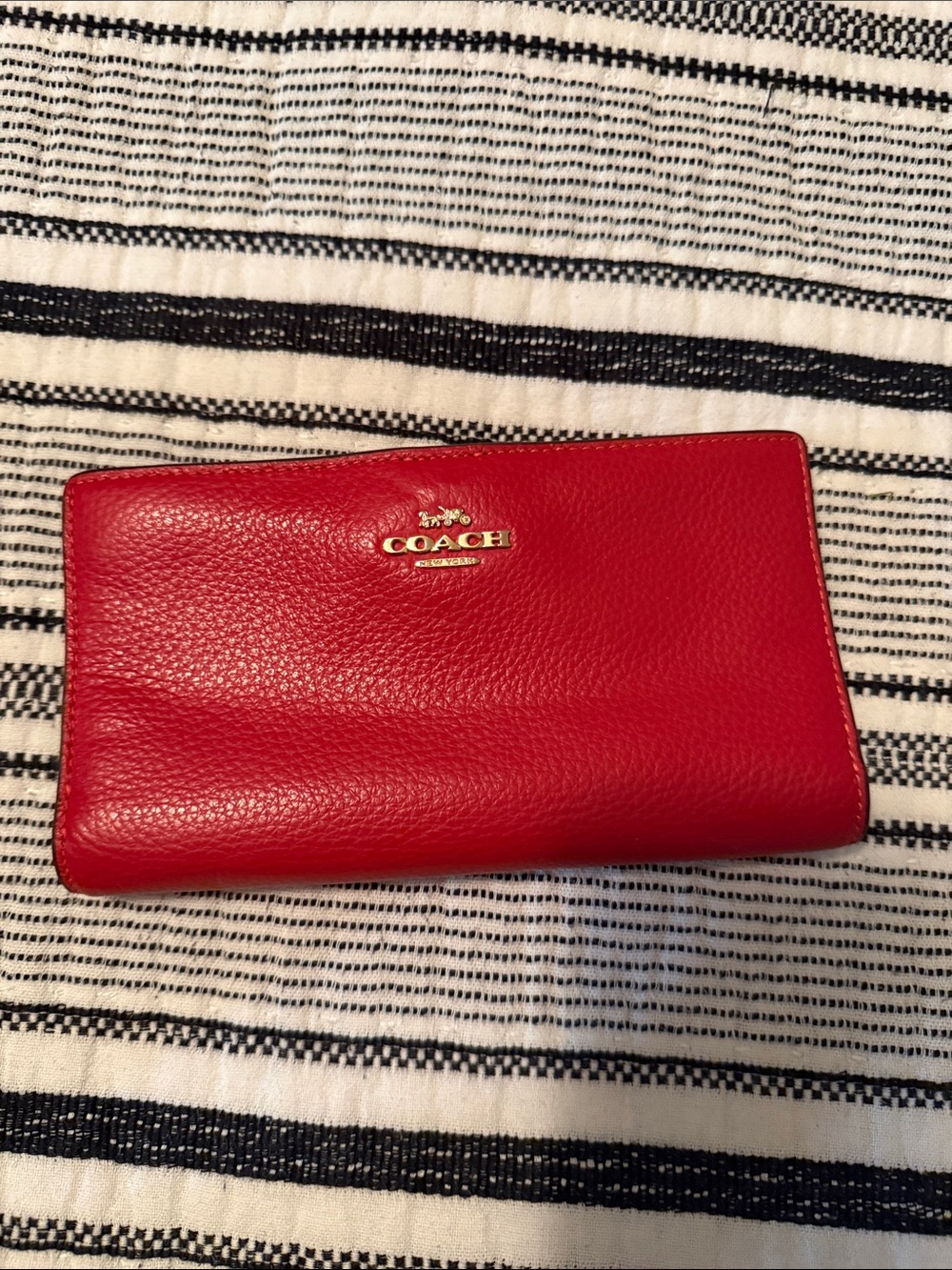 COACH Red Pebbled Leather Continental Wallet with Gold Logo